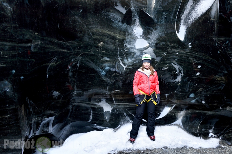 jaskinie lodowcowe na Islandii